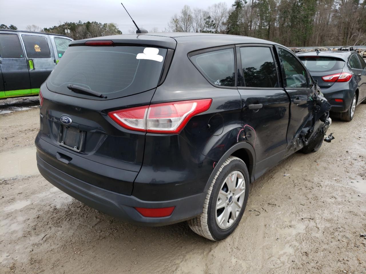 Photo 4 from auction – 2014 FORD ESCAPE S with VIN 1FMCU0F78EUB22591