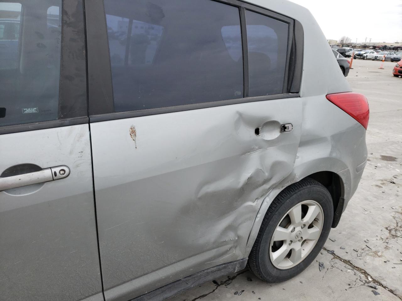 Photo 9 from auction – 2007 NISSAN VERSA S with VIN 3N1BC13E07L377313