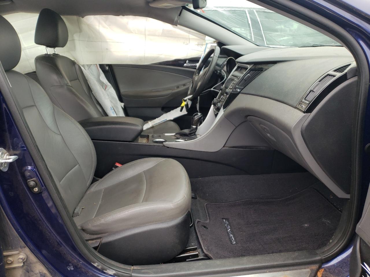 Photo 5 from auction – 2012 HYUNDAI SONATA SE with VIN 5NPEC4AC7CH313969