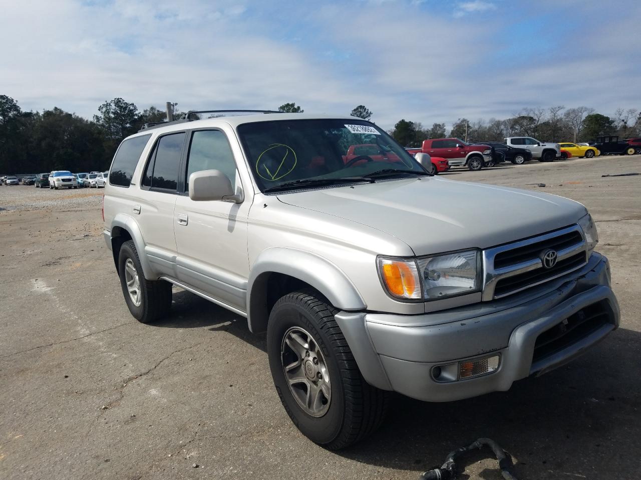 TOYOTA 4RUNNER LI 2000 with VIN JT3GN87R3Y0148095 - Photo from auction