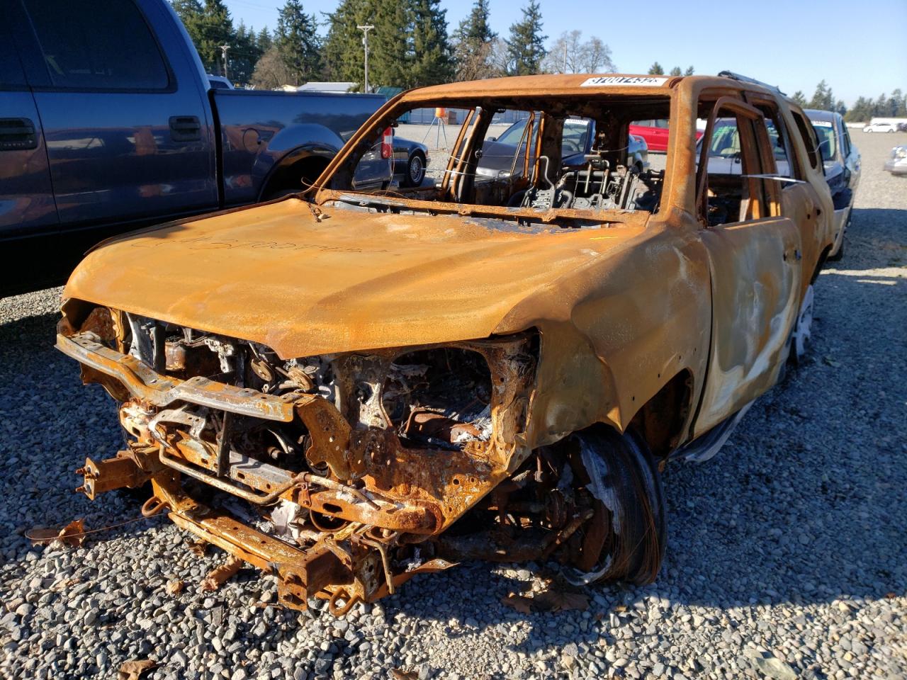 Photo 2 from auction – 2021 TOYOTA 4RUNNER SR with VIN JTEMU5JR5M5915088