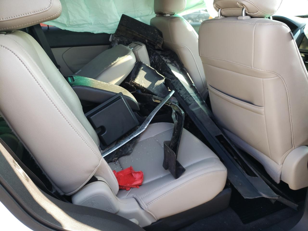 Photo 6 from auction – 2011 FORD EXPLORER L with VIN 1FMHK8F80BGA90653