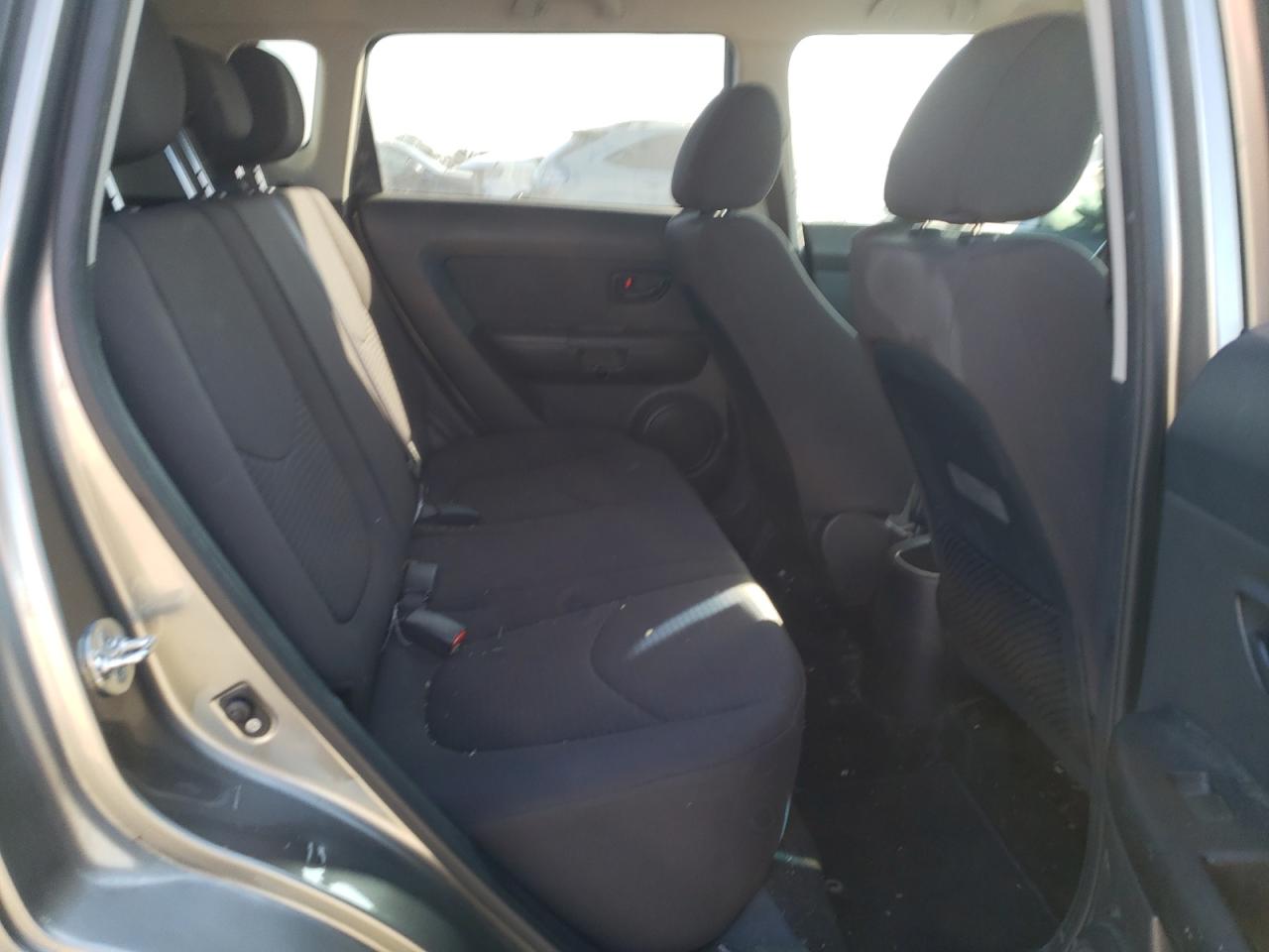 Foto 6 de la subasta – 2013 KIA SOUL con VIN KNDJT2A50D7622189