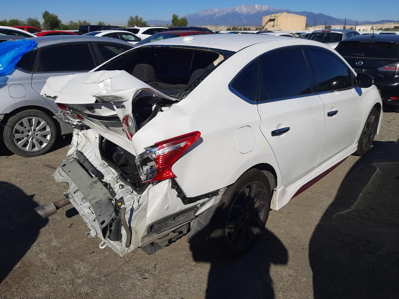 Photo 4 from auction – 2017 NISSAN SENTRA SR with VIN 3N1CB7AP5HY324707