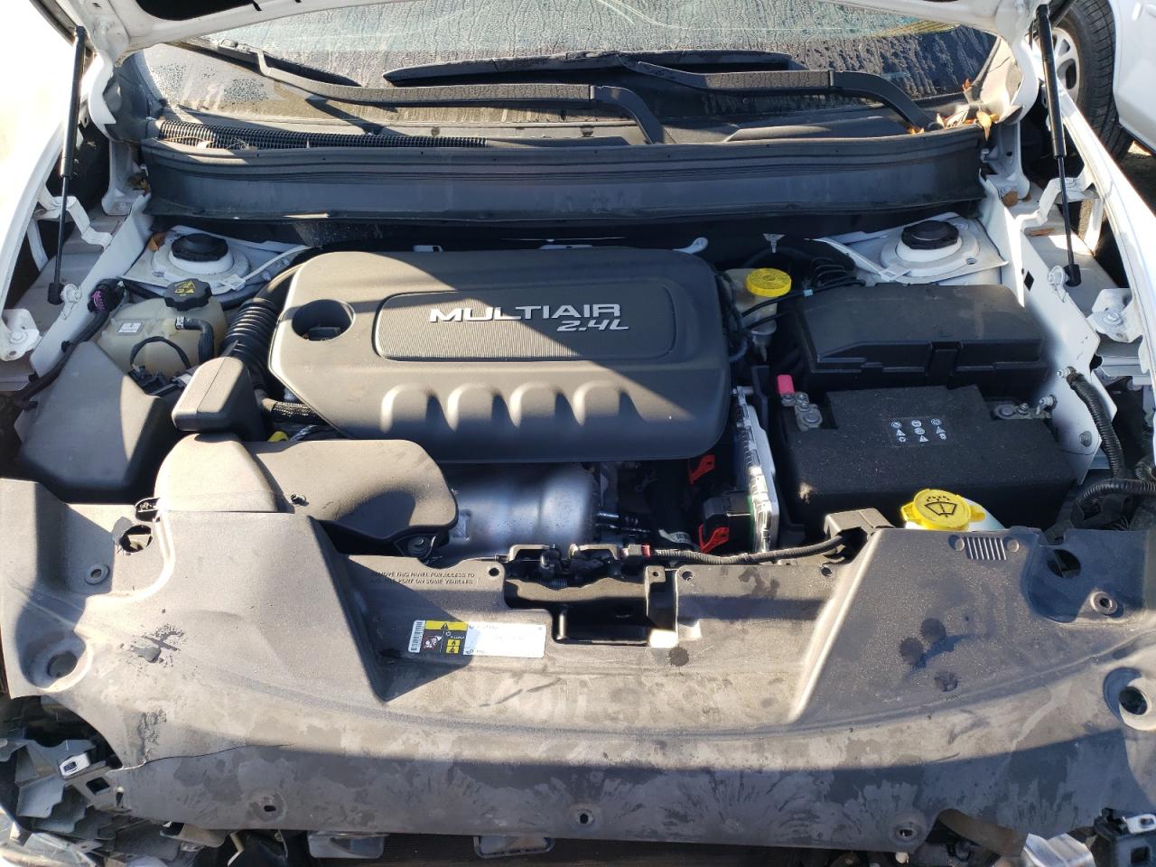 Photo 7 from auction – 2015 JEEP CHEROKEE L with VIN 1C4PJLDB0FW517409