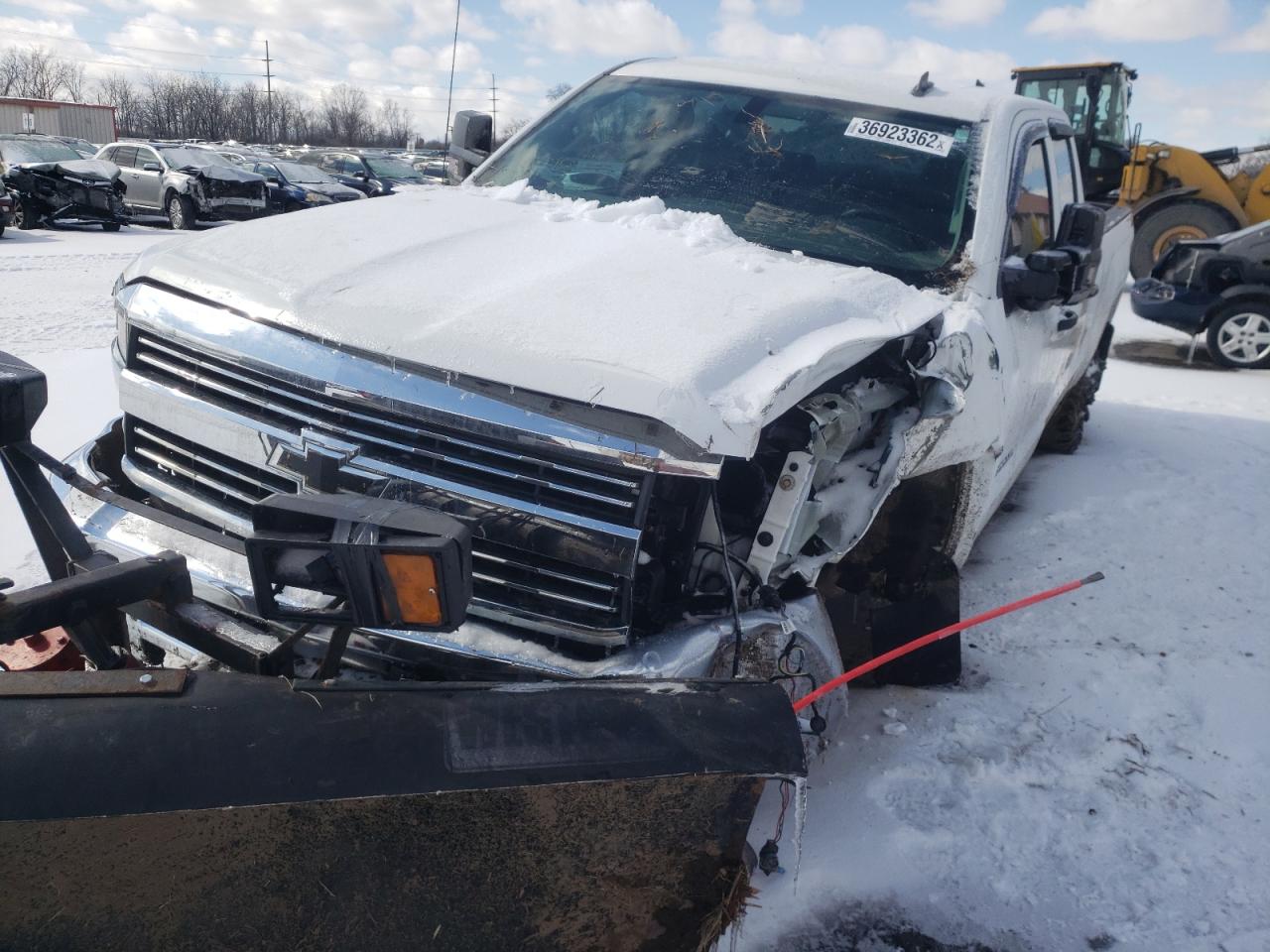 Photo 9 from auction – 2015 CHEVROLET SILVERADO with VIN 1GC2KUEG2FZ105336