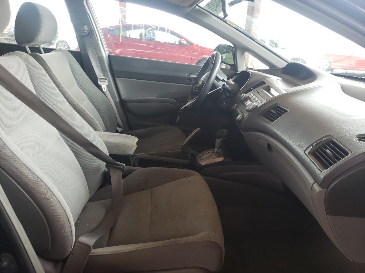 Photo 5 from auction – 2010 HONDA CIVIC LX with VIN 2HGFA1F50AH559076