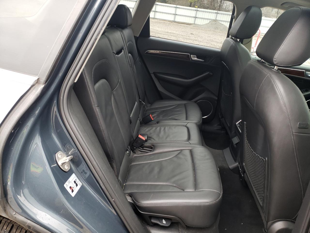 Photo 6 from auction – 2011 AUDI Q5 PREMIUM with VIN WA1DKAFP3BA032258