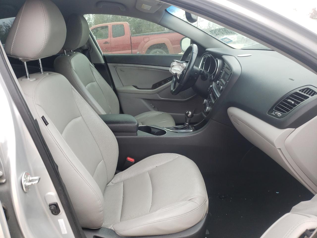 Photo 5 from auction – 2014 KIA OPTIMA EX with VIN 5XXGN4A75EG284248