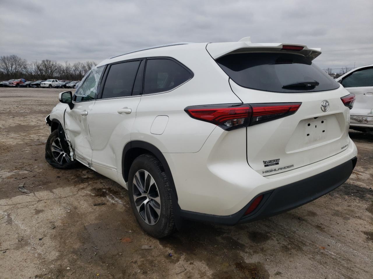 Photo 3 from auction – 2021 TOYOTA HIGHLANDER with VIN 5TDGZRBH5MS549952