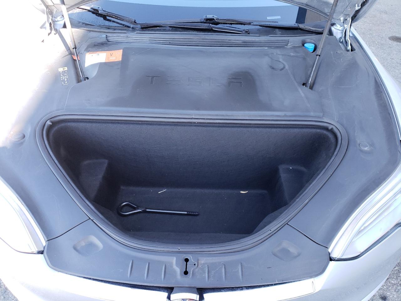 Photo 7 from auction – 2018 TESLA MODEL S with VIN 5YJSA1E46JF282669