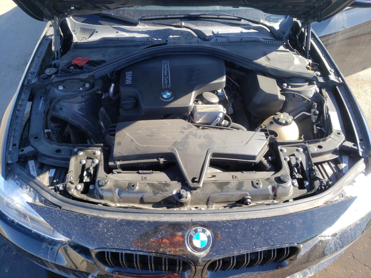 Photo 7 from auction – 2015 BMW 320 I with VIN WBA3B1G51FNT02341