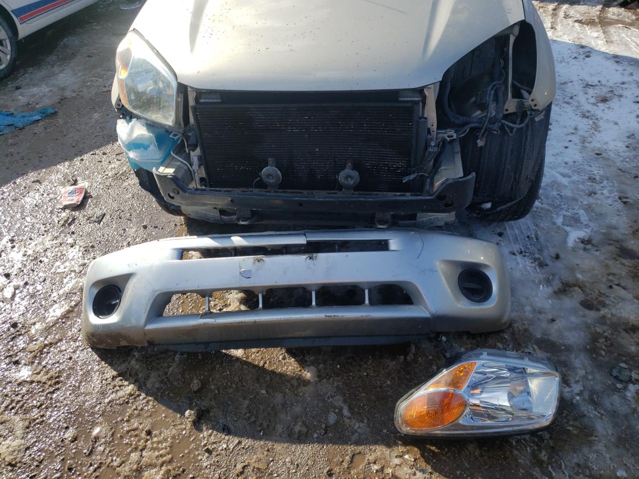 Photo 9 from auction – 2004 TOYOTA RAV4 with VIN JTEGD20V640038358