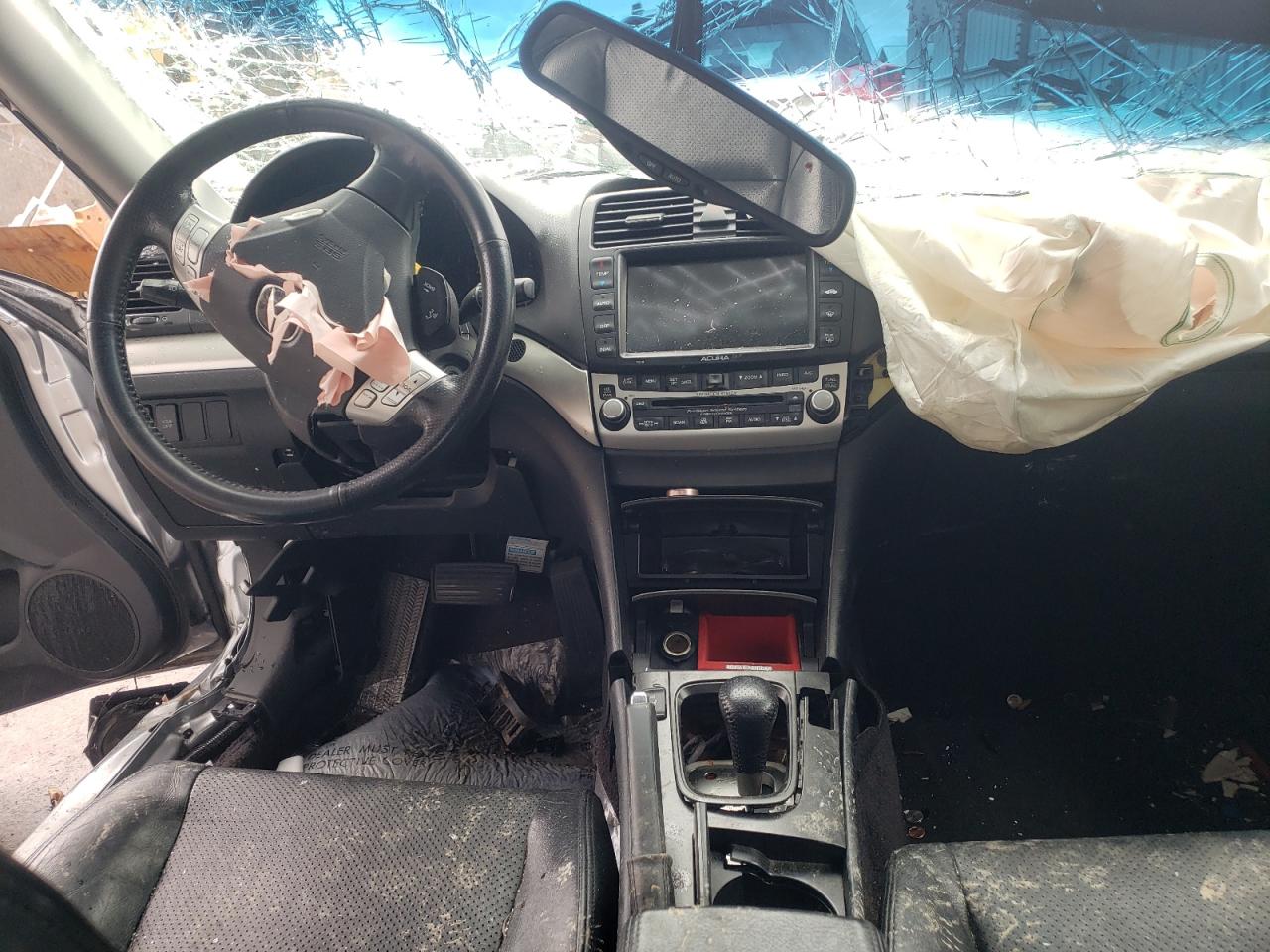 Photo 9 from auction – 2004 ACURA TSX with VIN JH4CL96984C019977