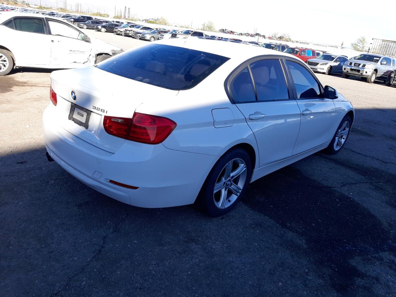 Zdjęcie 4 z aukcji – 2012 BMW 328 I SULE z VIN WBA3C1C58CF431623