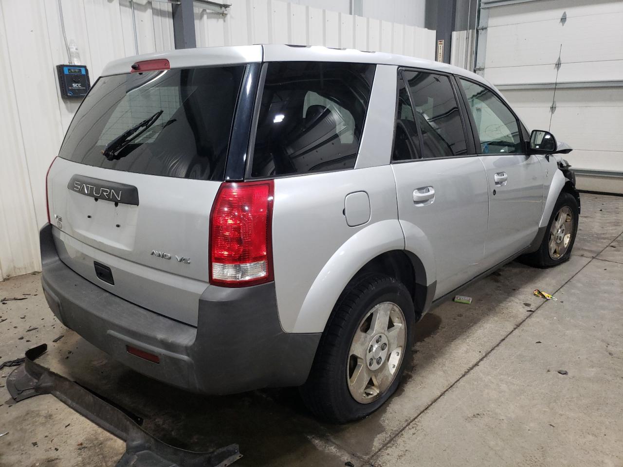 Photo 4 from auction – 2004 SATURN VUE with VIN 5GZCZ63404S835173