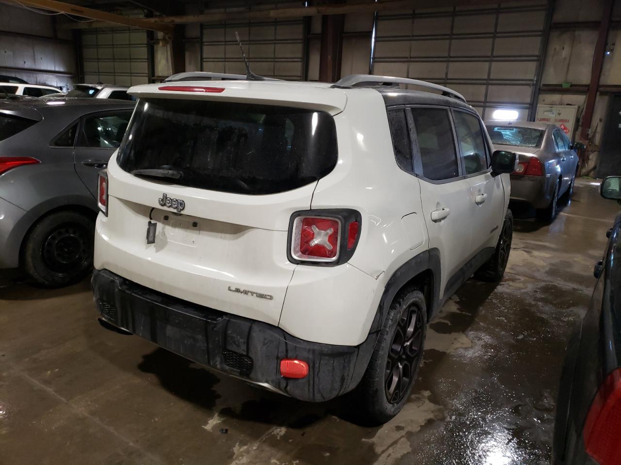 Photo 4 from auction – 2016 JEEP RENEGADE L with VIN ZACCJADT2GPC81596