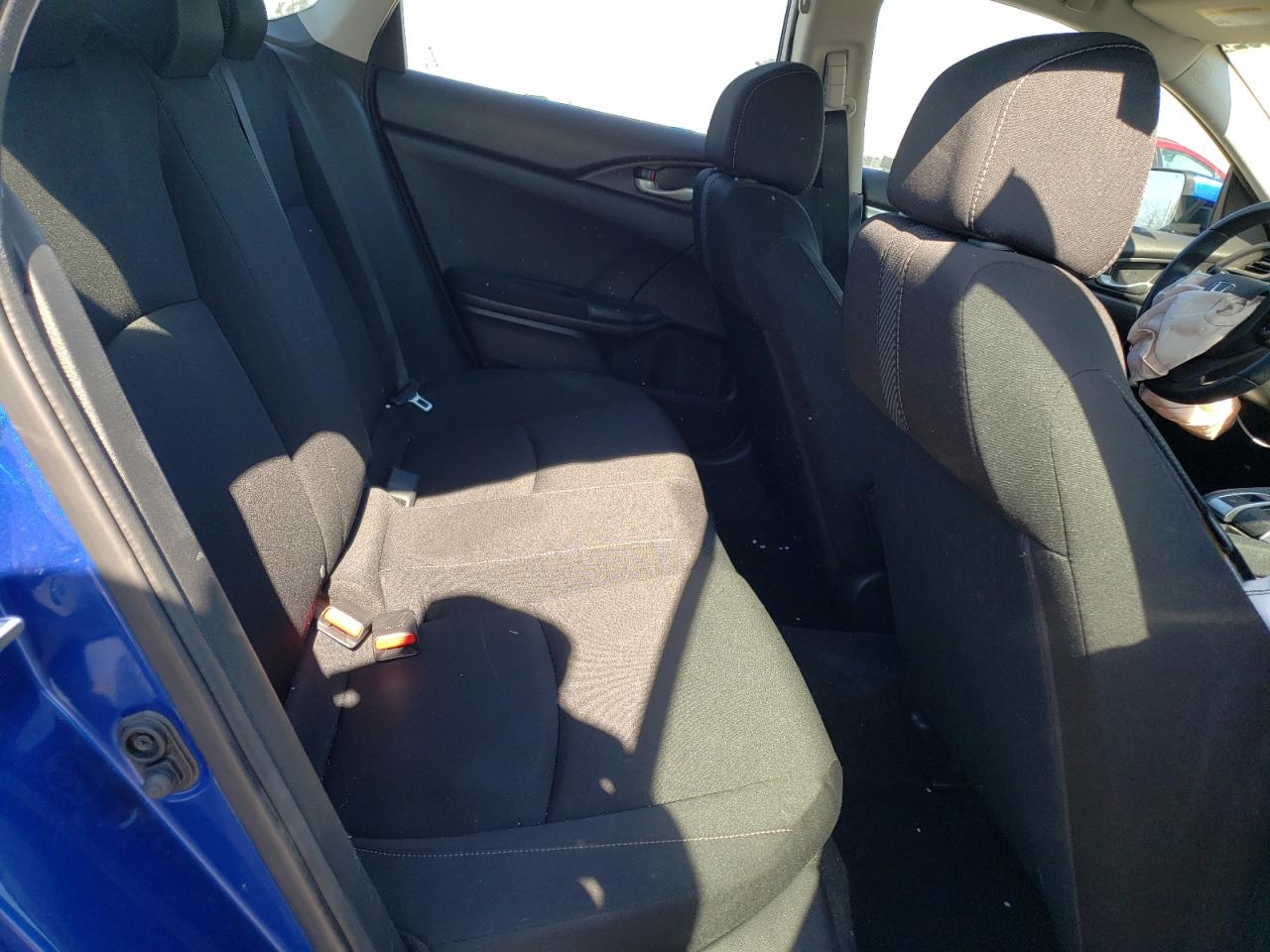 Photo 6 from auction – 2018 HONDA CIVIC LX with VIN 19XFC2F54JE201909