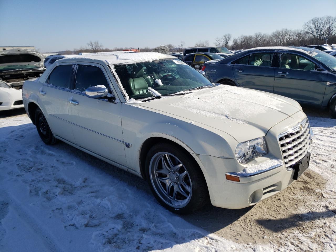 CHRYSLER 300C 2005 with VIN 2C3JA63H85H562502 - Photo from auction