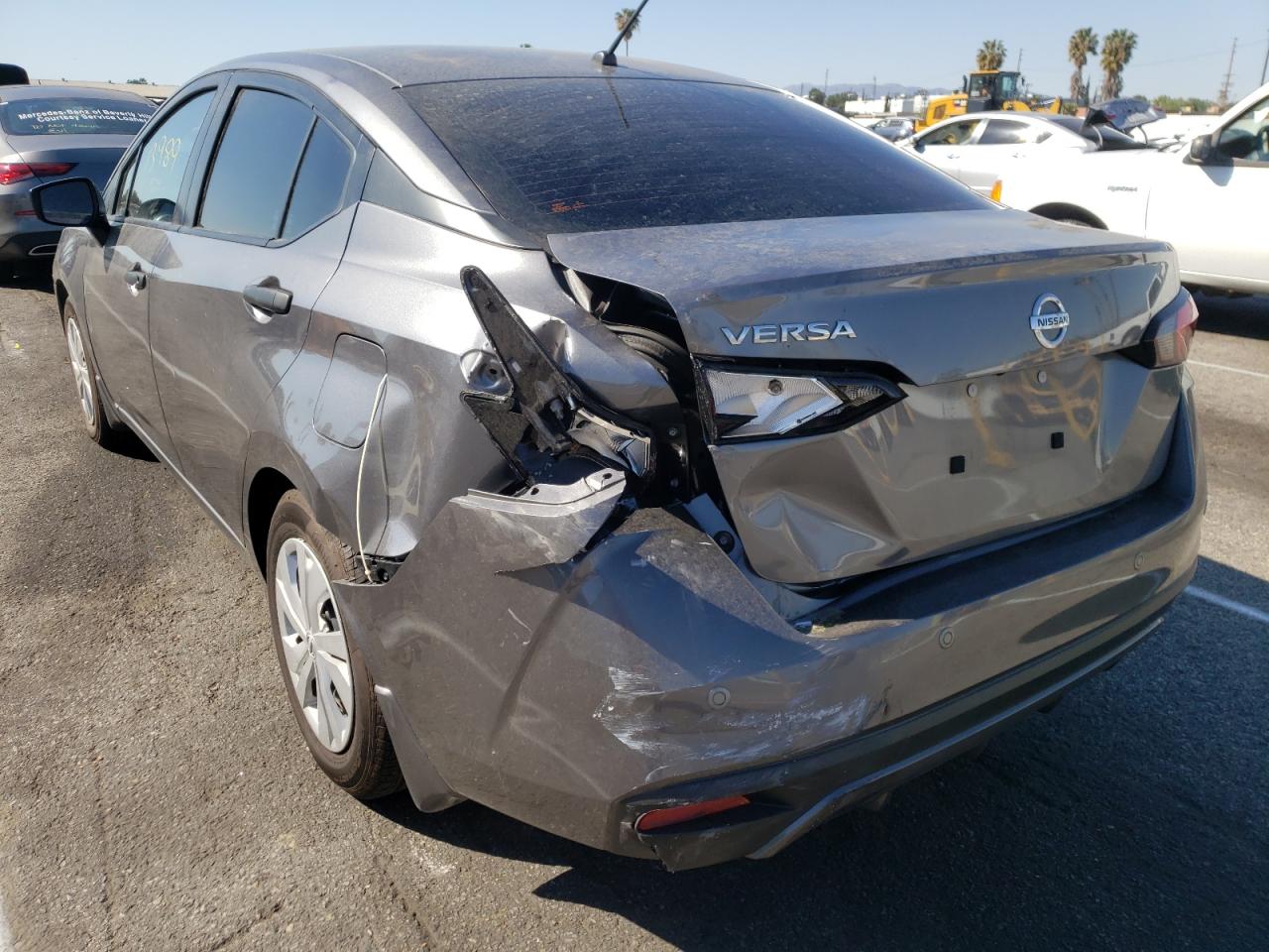 Photo 3 from auction – 2020 NISSAN VERSA S with VIN 3N1CN8DV1LL902637