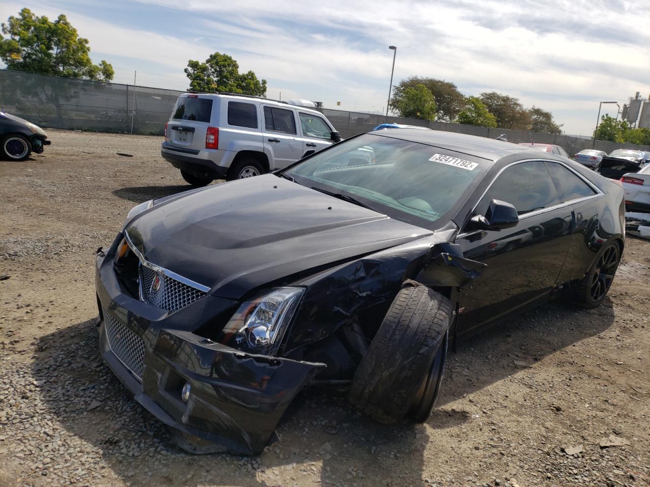 Photo 2 from auction – 2011 CADILLAC CTS-V with VIN 1G6DV1EP1B0158450