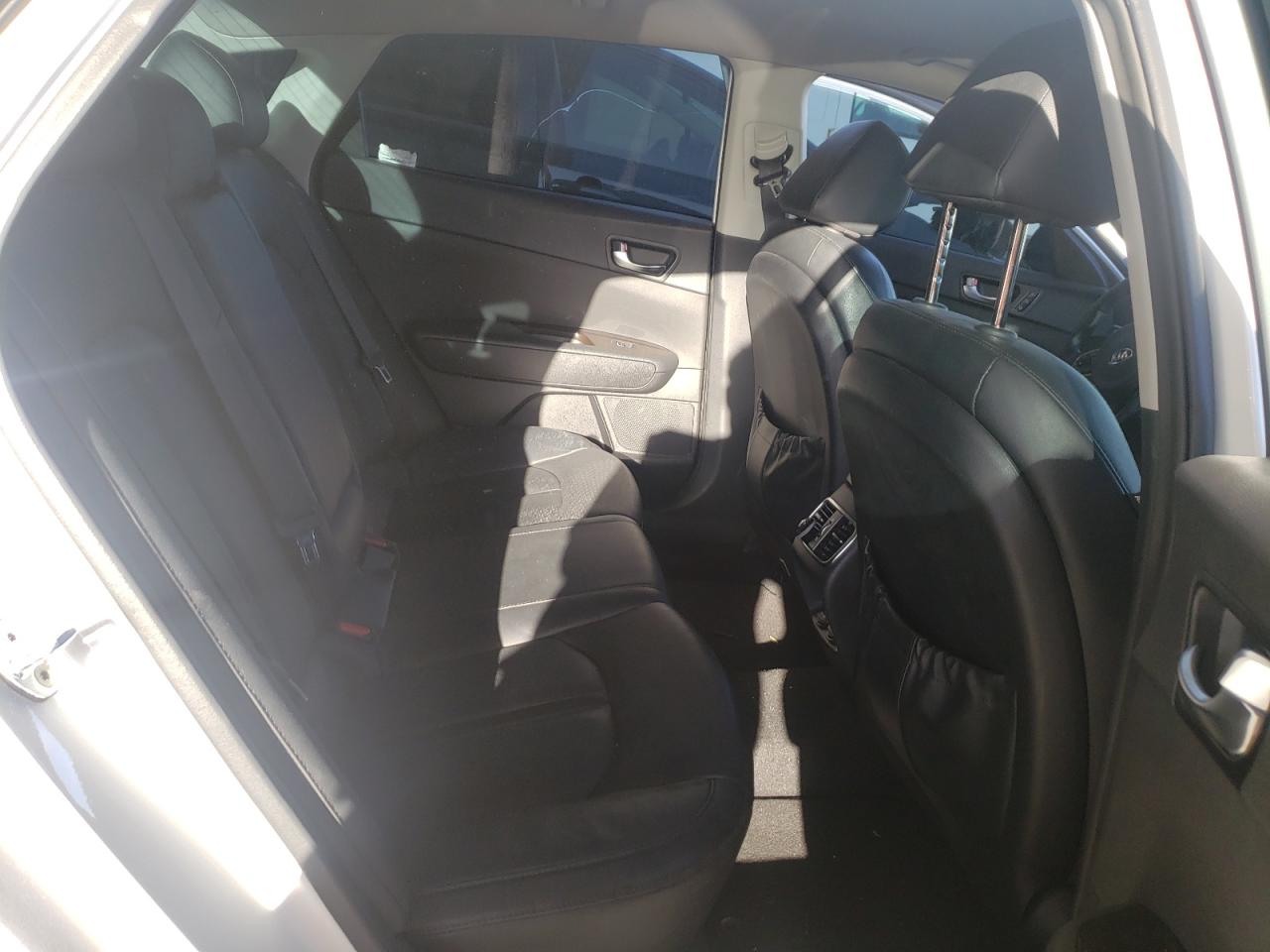 Photo 6 from auction – 2016 KIA OPTIMA EX with VIN 5XXGU4L39GG044717