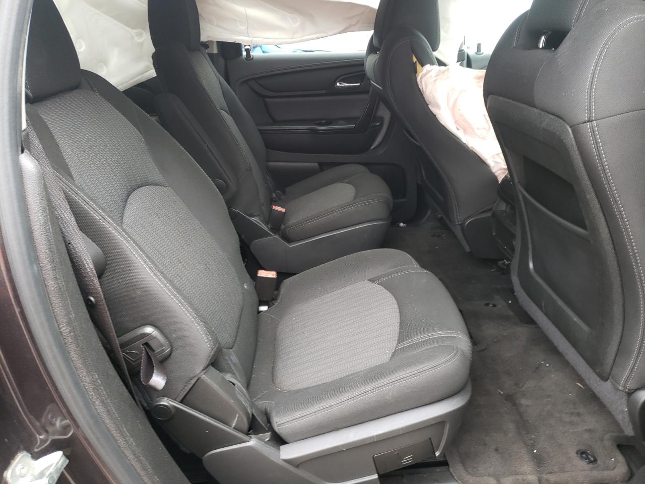 Photo 6 from auction – 2015 CHEVROLET TRAVERSE L with VIN 1GNKRGKD0FJ157349
