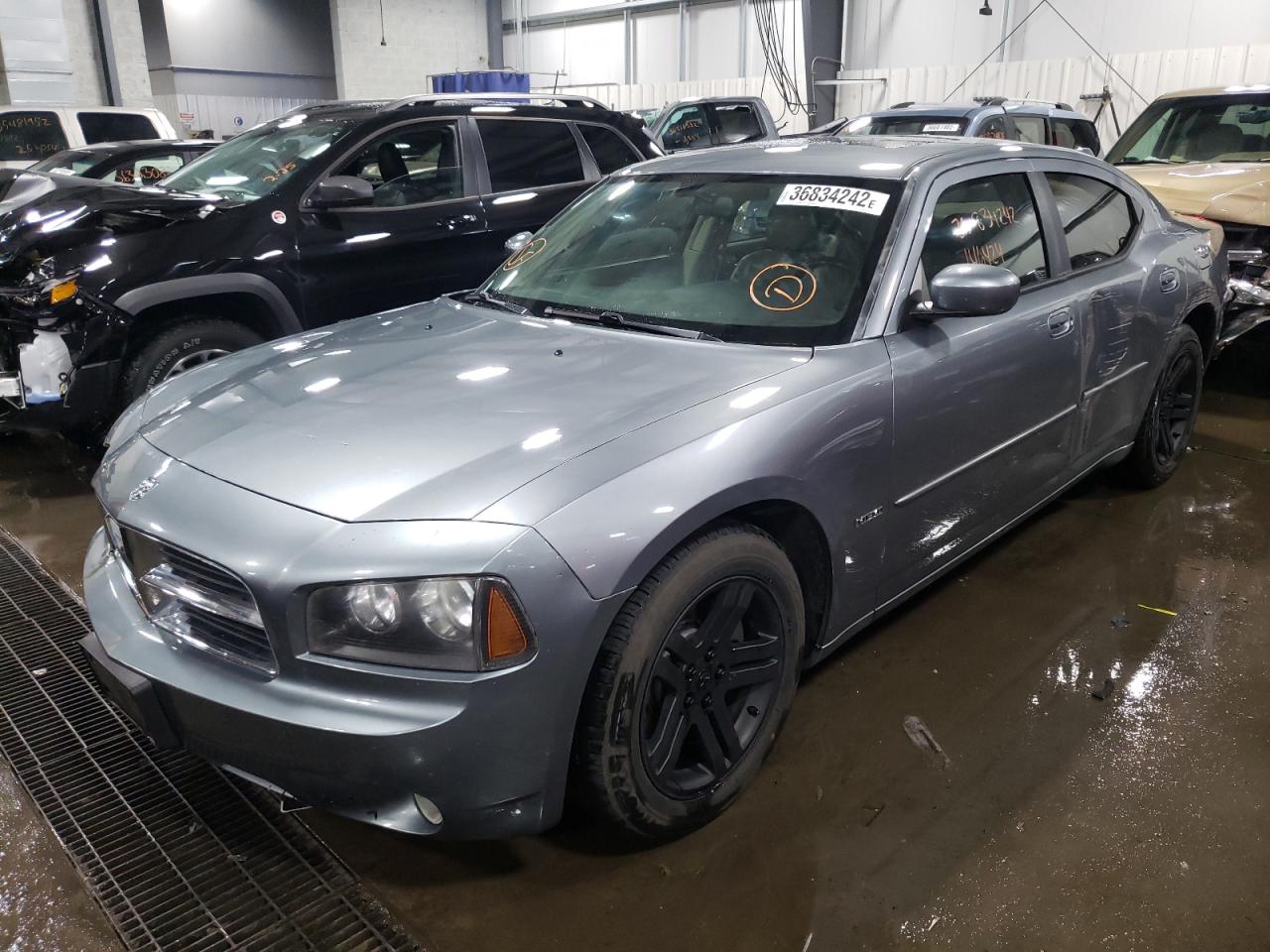 Photo 2 from auction – 2006 DODGE CHARGER R/ with VIN 2B3KA53H36H255042