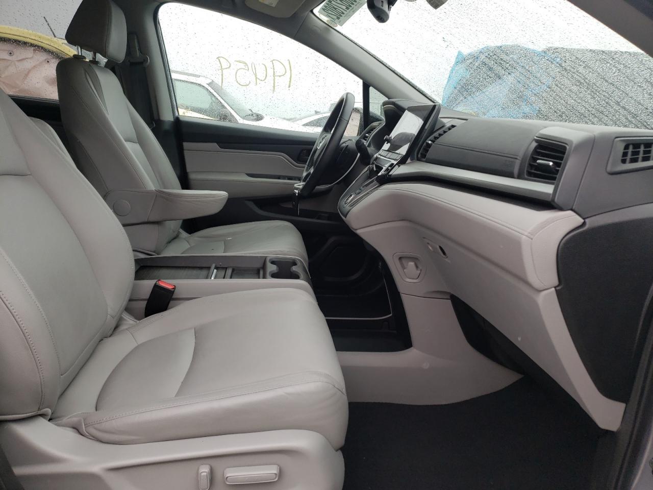 Photo 5 from auction – 2018 HONDA ODYSSEY EX with VIN 5FNRL6H76JB044204