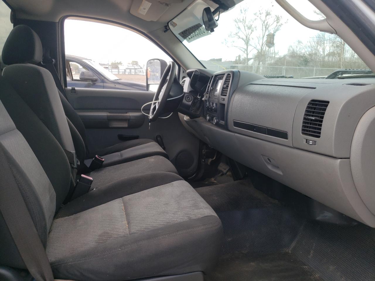 Photo 5 from auction – 2008 GMC SIERRA C15 with VIN 1GTEC14X08Z330657