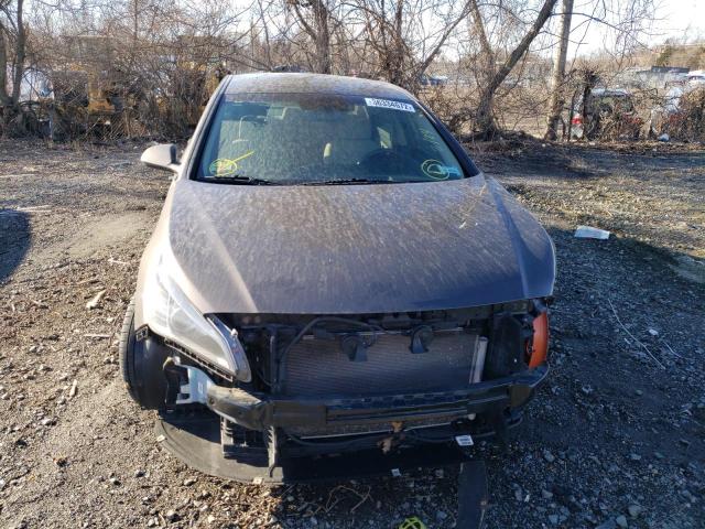 Photo 9 from auction – 2017 HYUNDAI SONATA SE with VIN 5NPE24AF0HH443015