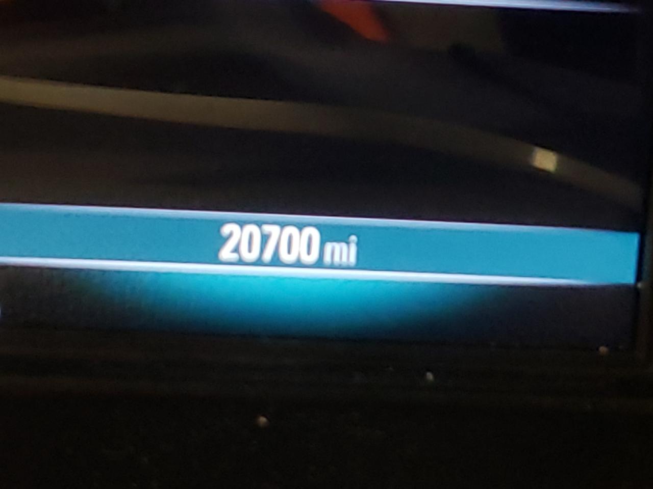 Photo 8 from auction – 2020 BUICK ENVISION E with VIN LRBFX2SA1LD071503