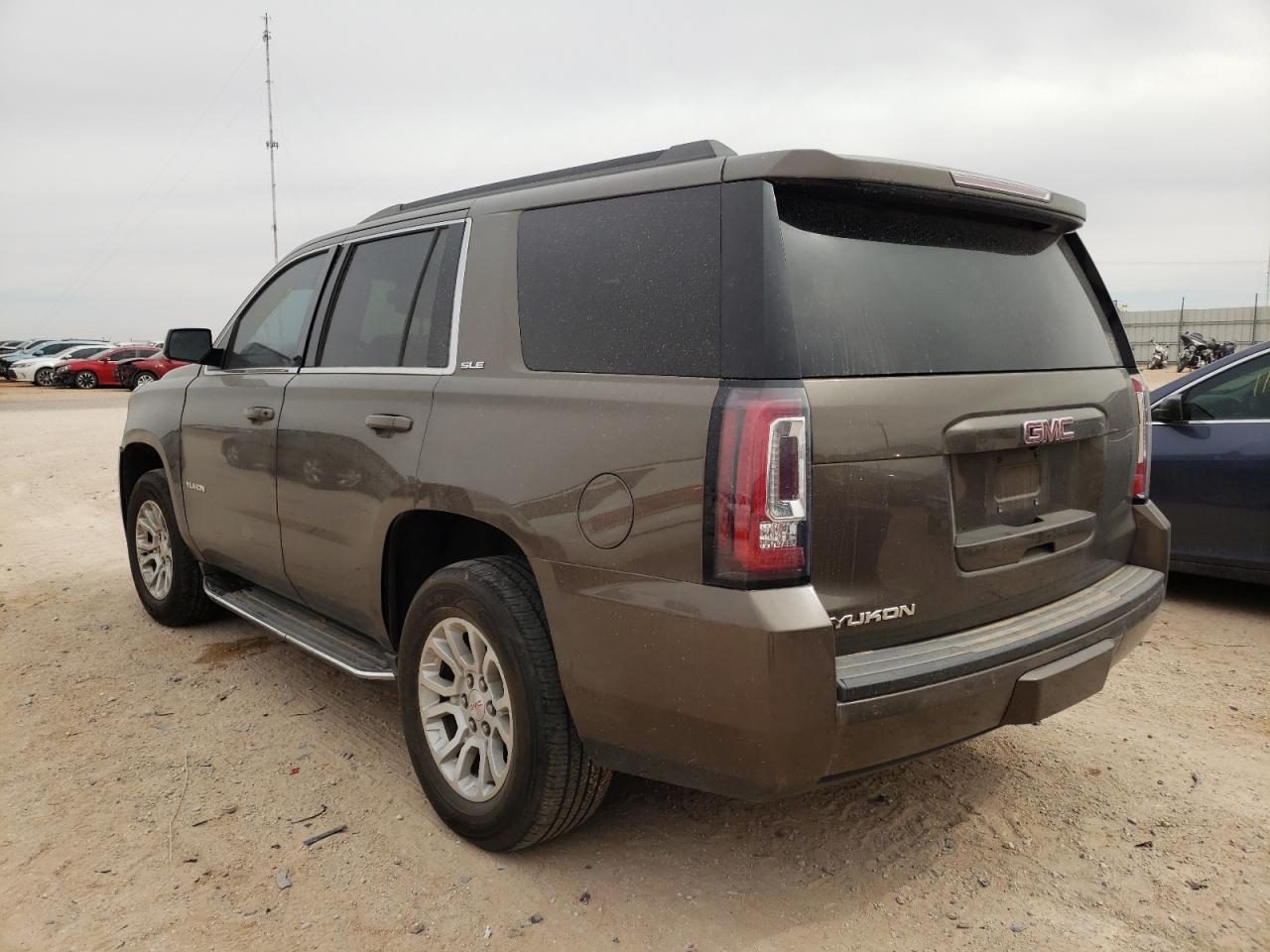 Photo 3 from auction – 2015 GMC YUKON SLE with VIN 1GKS2AKC5FR675254