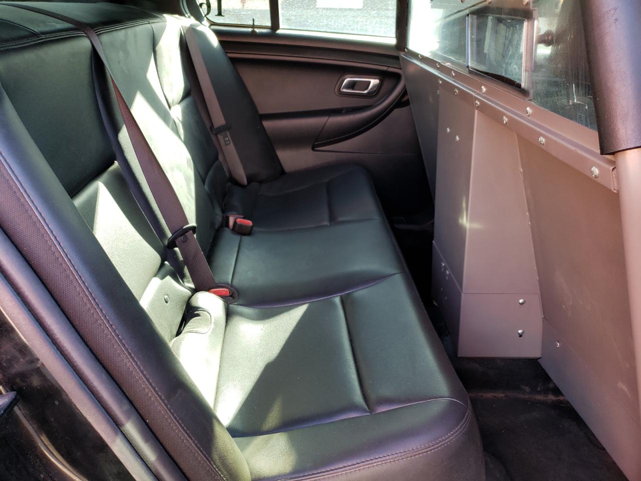 Photo 6 from auction – 2015 FORD TAURUS POL with VIN 1FAHP2MK7FG182050