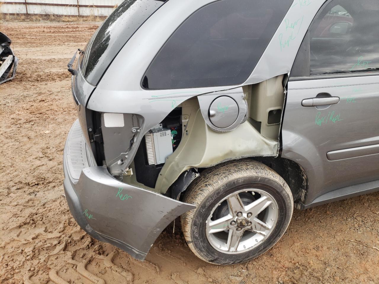 Photo 9 from auction – 2006 CHEVROLET EQUINOX LT with VIN 2CNDL63FX66004872