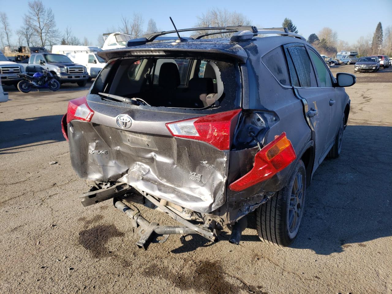 Photo 9 from auction – 2015 TOYOTA RAV4 XLE with VIN JTMRFREV8FD133444
