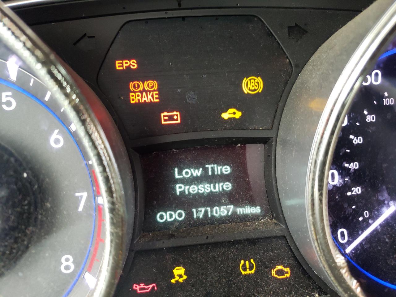 Photo 8 from auction – 2012 HYUNDAI SONATA SE with VIN 5NPEC4AC7CH313969