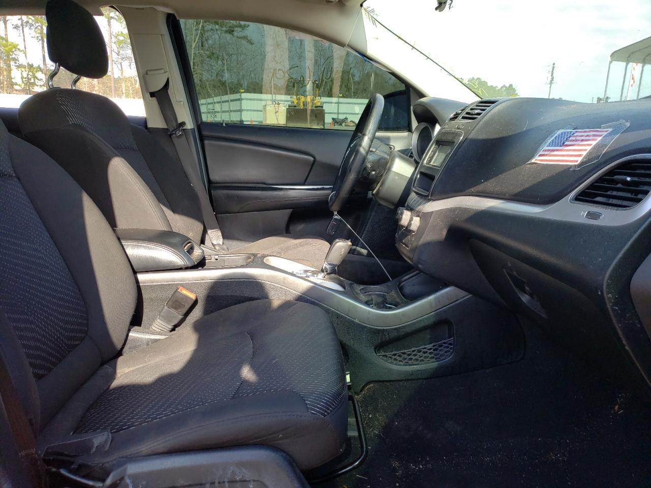 Photo 5 from auction – 2015 DODGE JOURNEY SE with VIN 3C4PDCAB1FT738471
