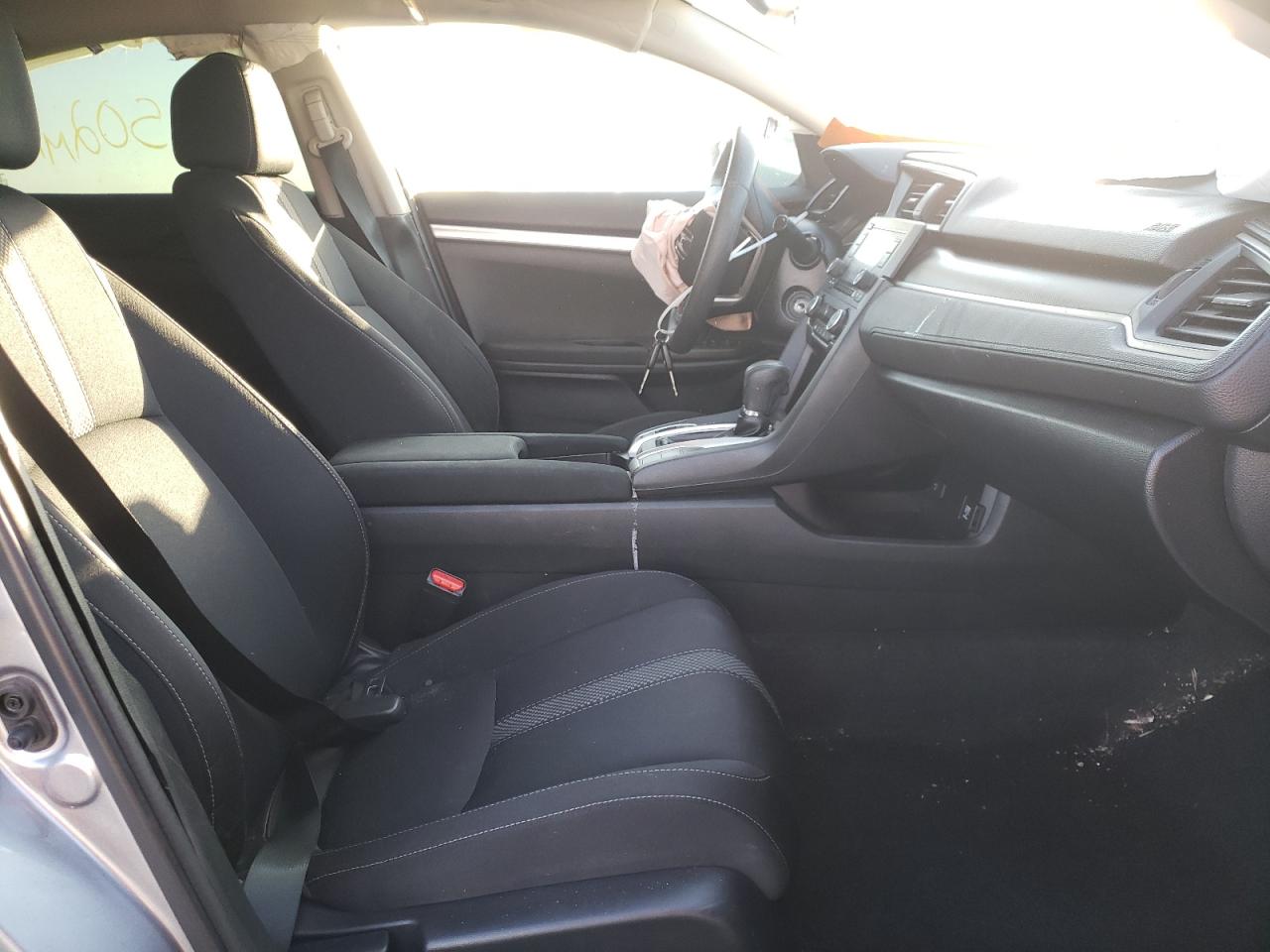 Photo 5 from auction – 2019 HONDA CIVIC LX with VIN 19XFC2F60KE202775