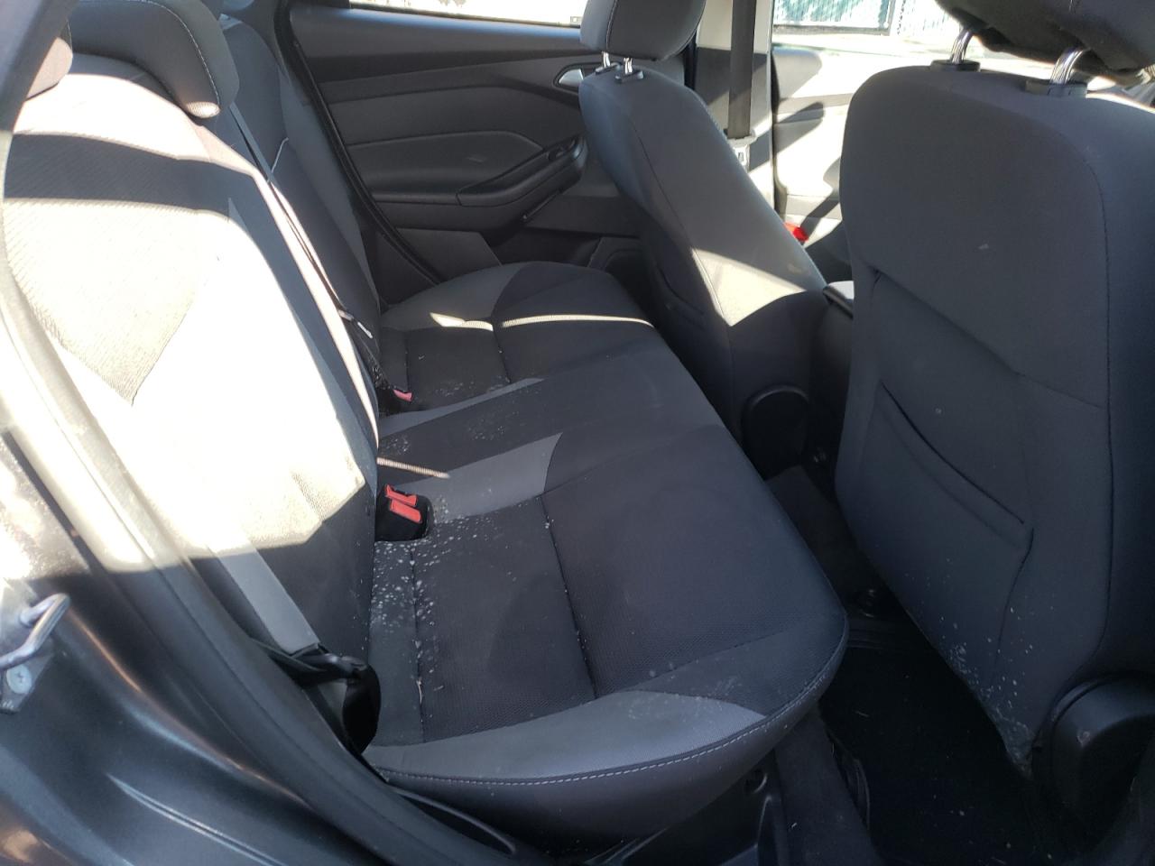 Photo 6 from auction – 2014 FORD FOCUS with VIN 1FADP3F29EL288037