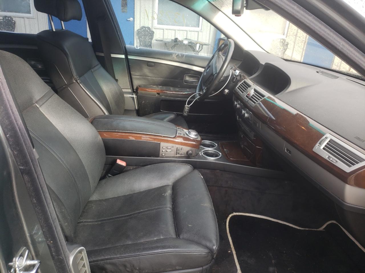 Photo 5 from auction – 2006 BMW 750 LI with VIN WBAHN83536DT59240