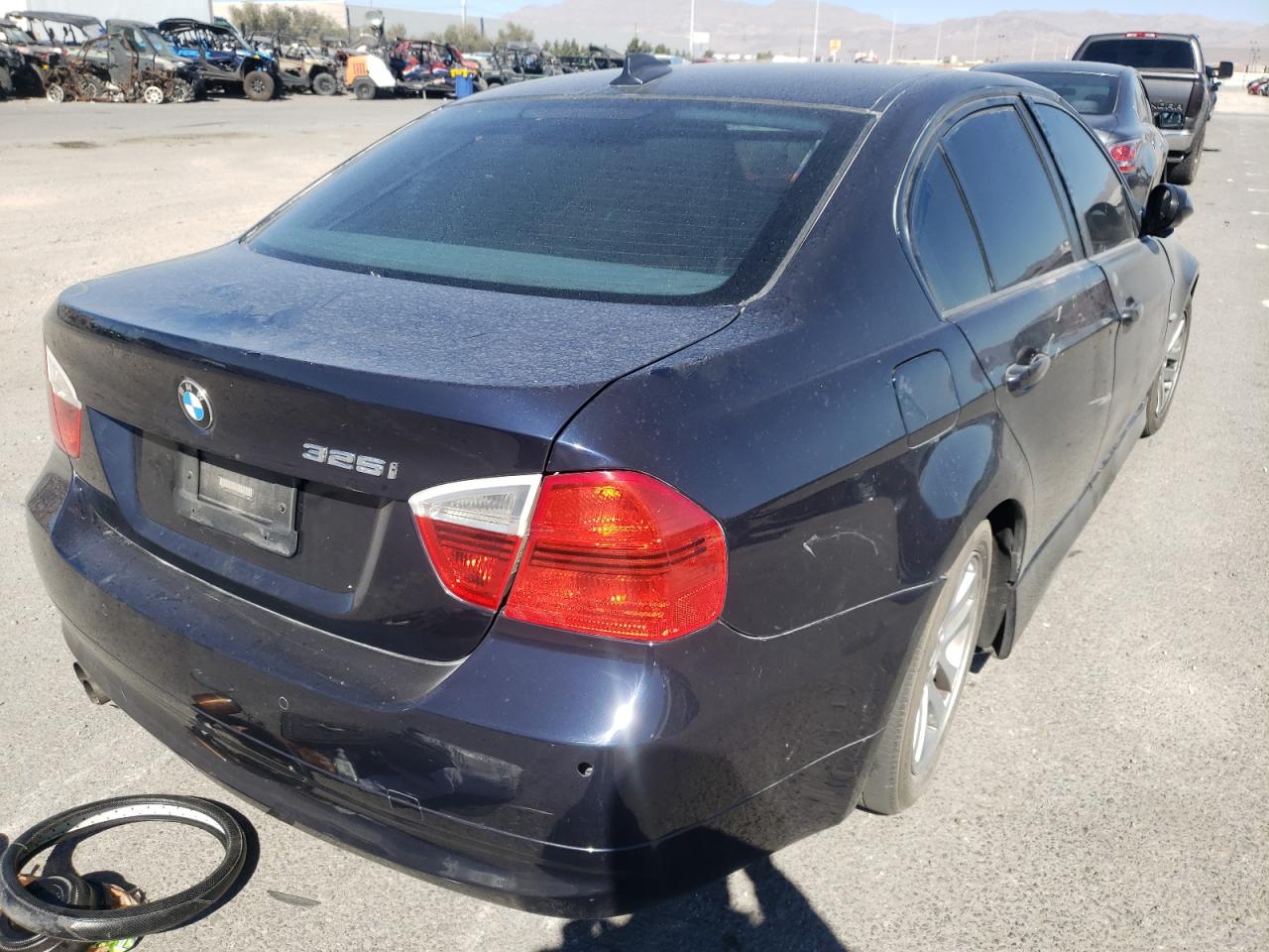 Photo 4 from auction – 2006 BMW 325 I with VIN WBAVB13506PT09400