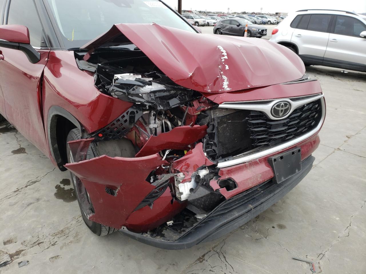 Photo 9 from auction – 2020 TOYOTA HIGHLANDER with VIN 5TDGZRAH8LS512944