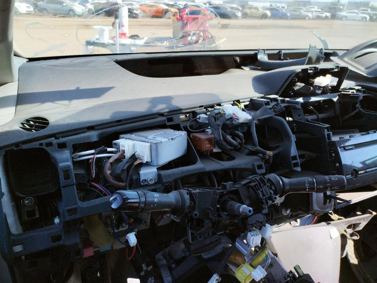 Photo 8 from auction – 2008 TOYOTA PRIUS with VIN JTDKB20U483347522