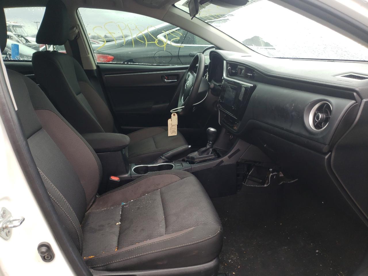 Photo 5 from auction – 2018 TOYOTA COROLLA L with VIN 2T1BURHE0JC027787