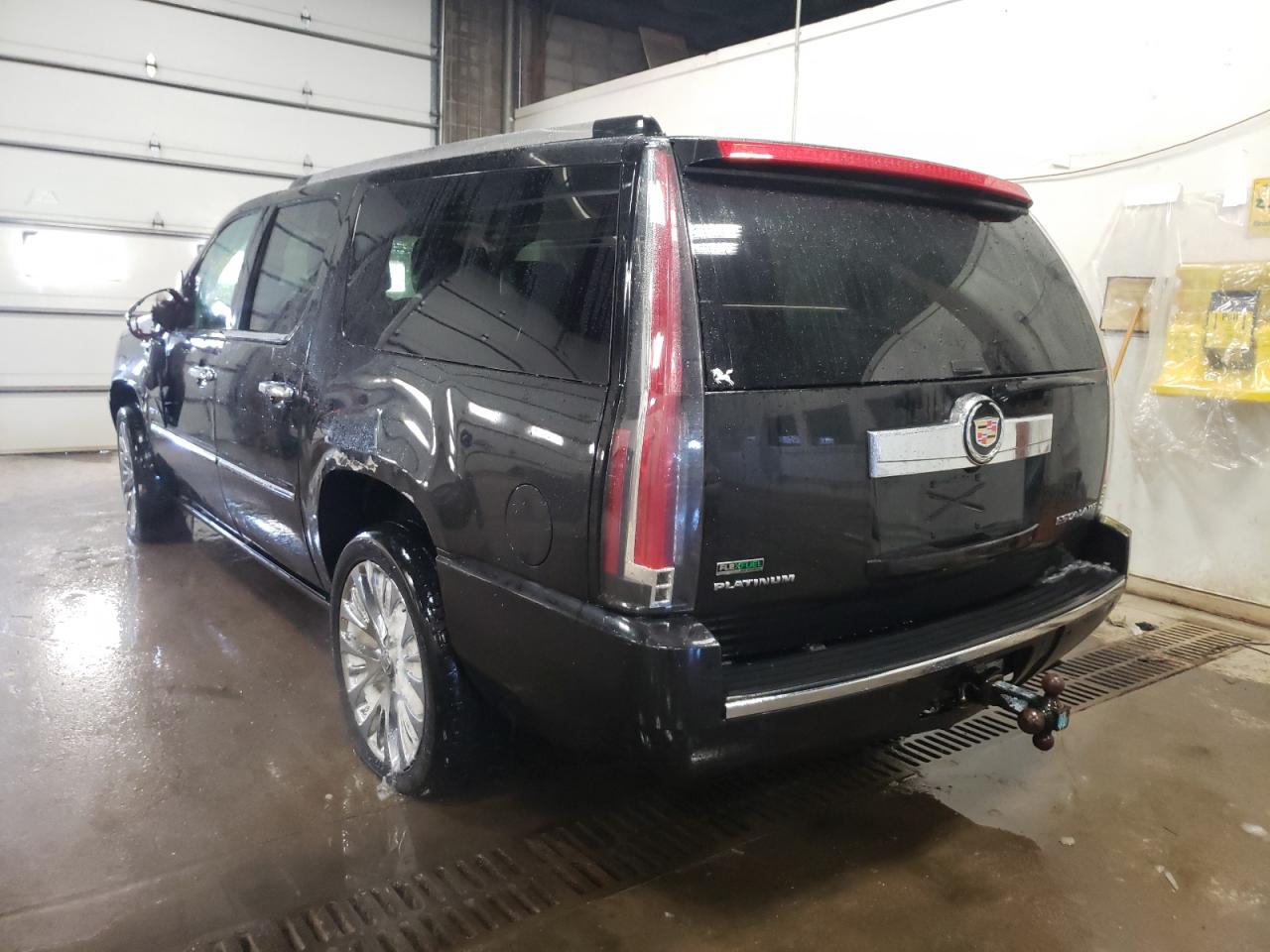 Photo 3 from auction – 2011 CADILLAC ESCALADE E with VIN 1GYS4KEF7BR387158