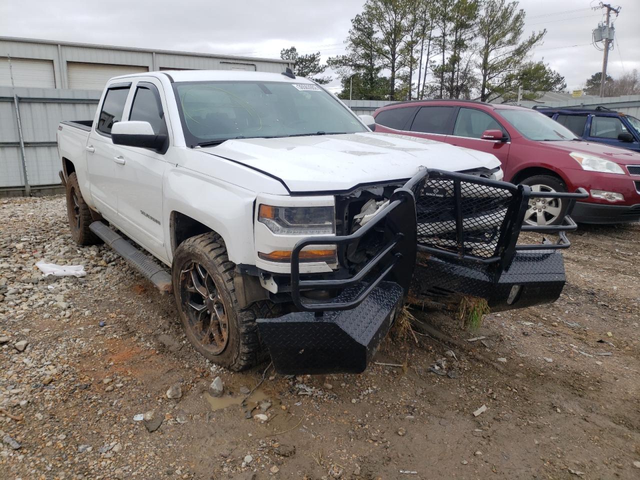 CHEVROLET SILVERADO 2016 with VIN 3GCUKREC1GG352139 - Photo from auction