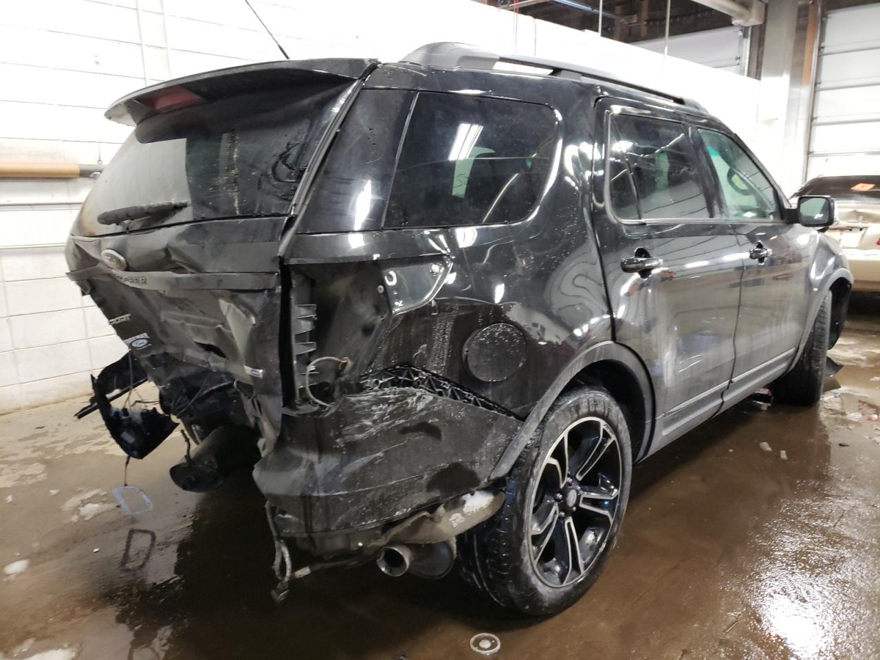 Photo 4 from auction – 2015 FORD EXPLORER S with VIN 1FM5K8GT0FGA54859