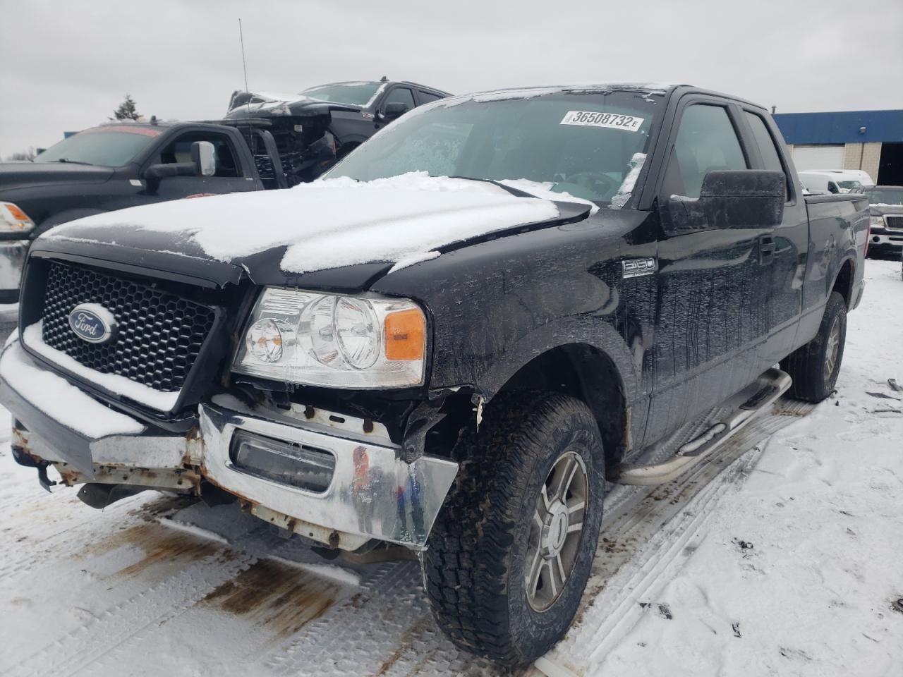 Photo 2 from auction – 2005 FORD F150 with VIN 1FTPX14565NA76290