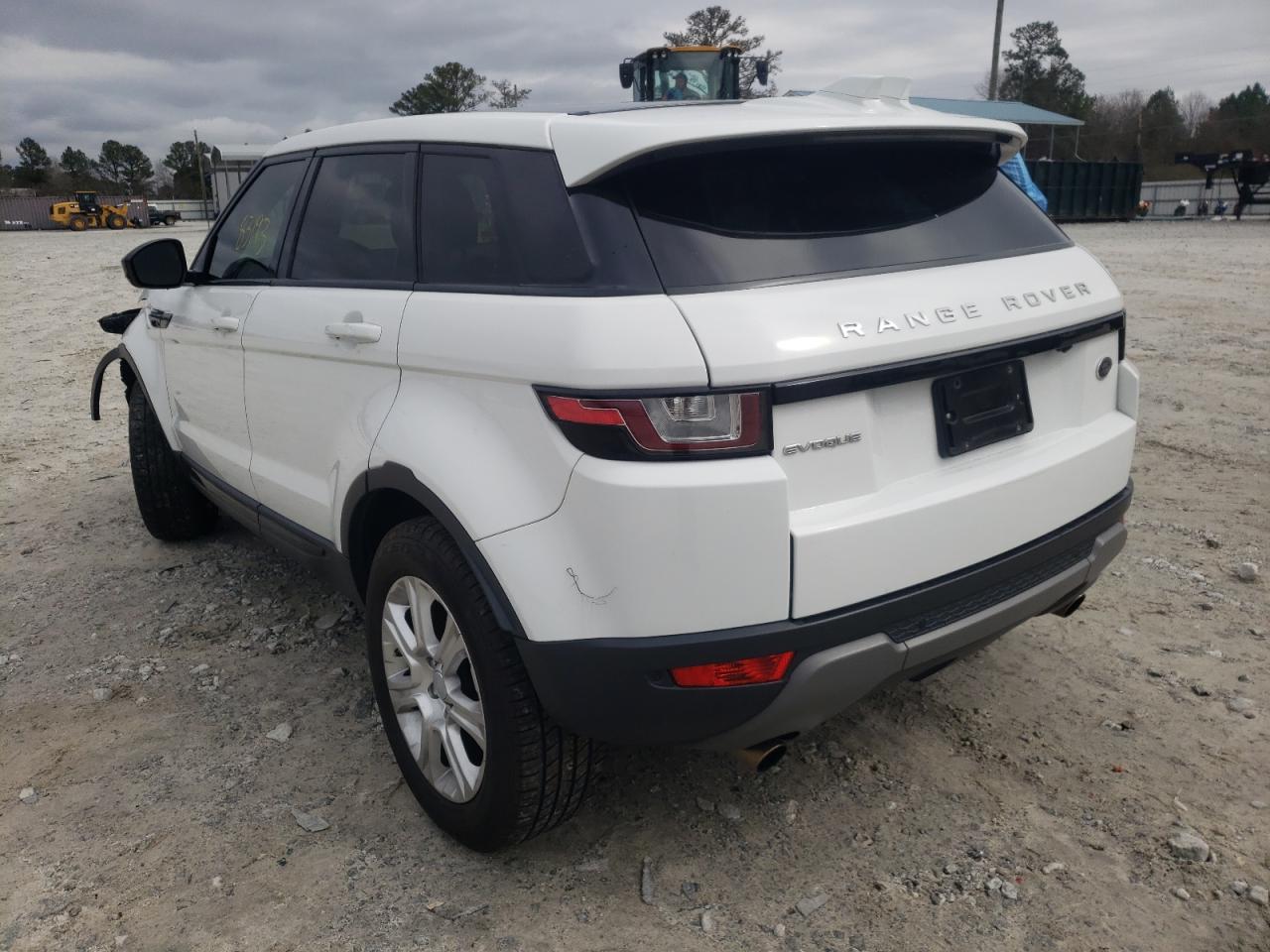 Photo 3 from auction – 2017 LAND ROVER RANGE ROVE with VIN SALVP2BG3HH217958